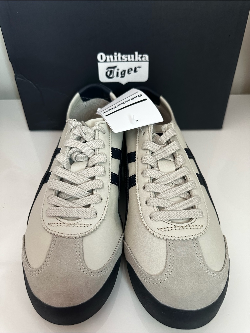Onitsuka Tiger Men's Beige and Black Mexico 66 Sneaker Unisex Size 8